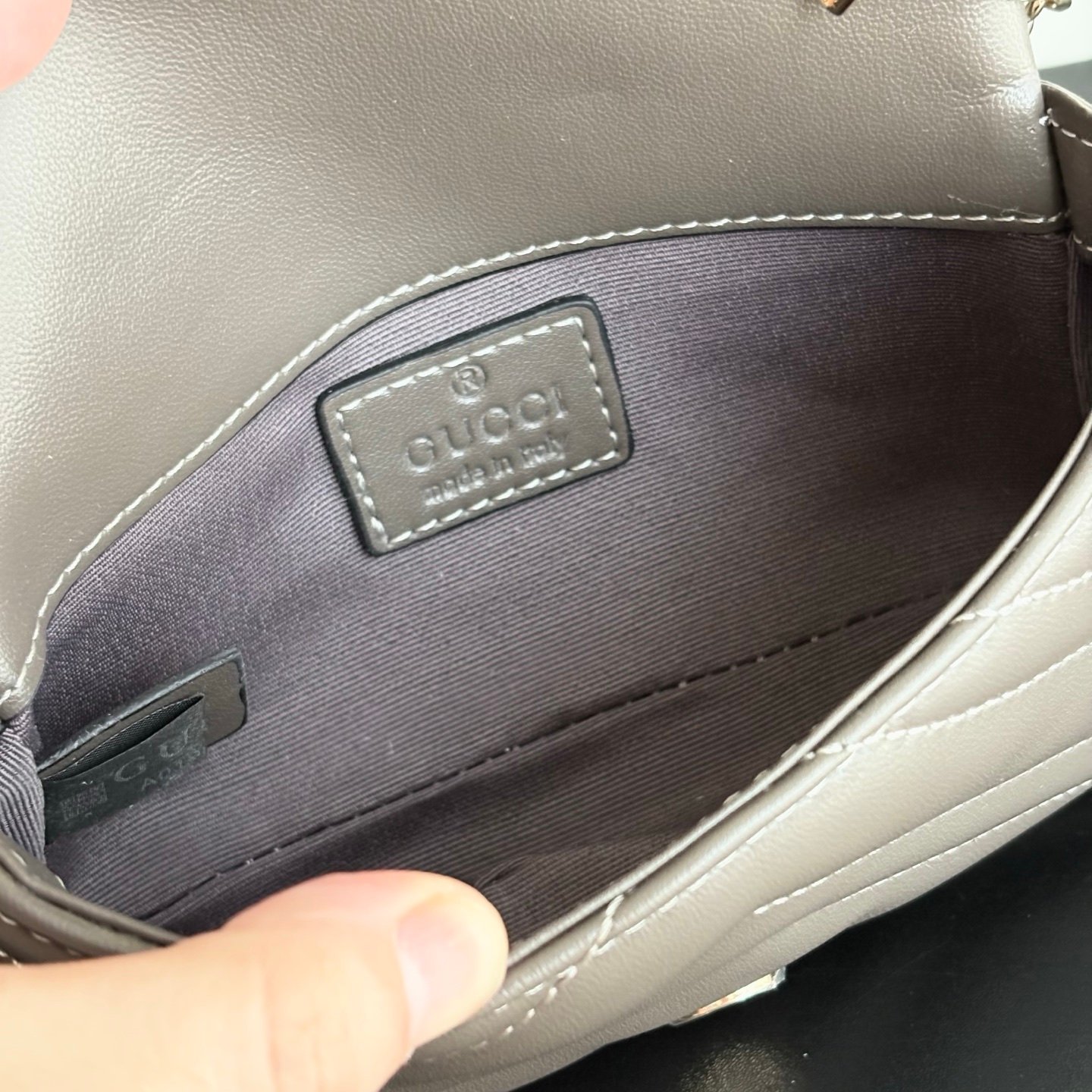 GG Marmont Mini Shoulder Bag. - Image 4