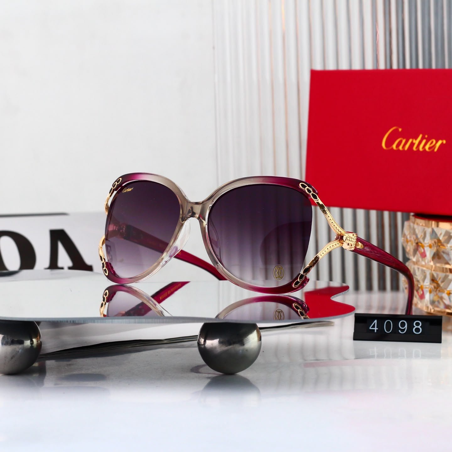 Cartier Panthère Oversized Sunglasses - Image 8