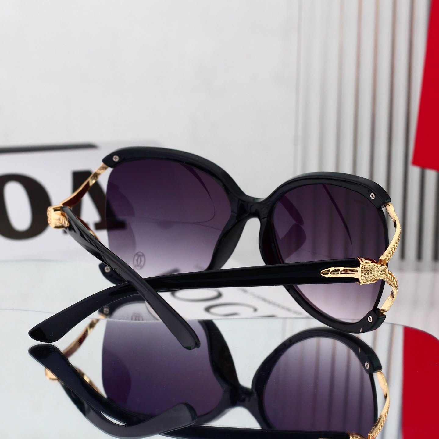 Cartier Panthère Oversized Sunglasses - Image 2